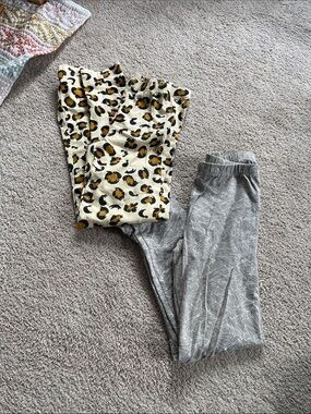 Threadless leggings bundle small cat origami plane
